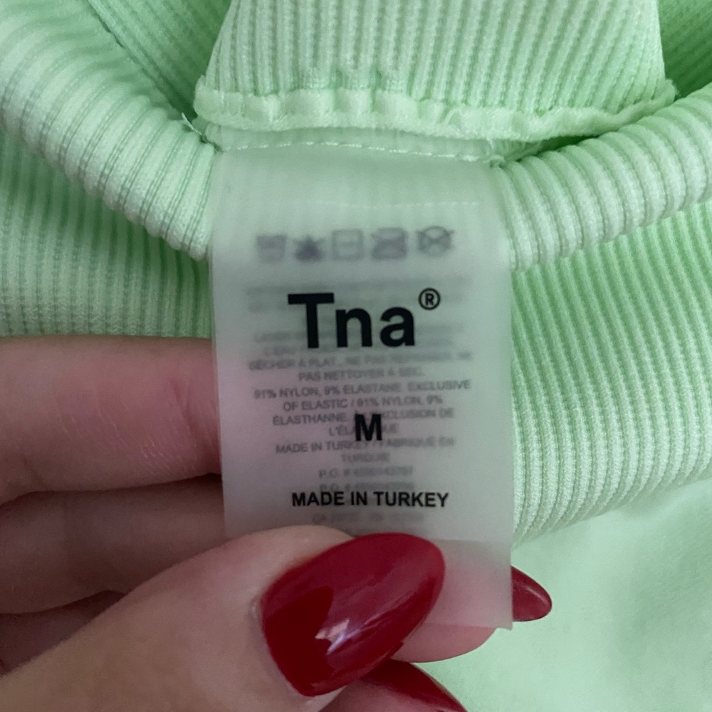 NWOT Aritzia Bike Shorts - Picture 3 of 3